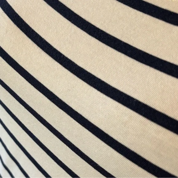 shirt size small - Picture 2 of 5